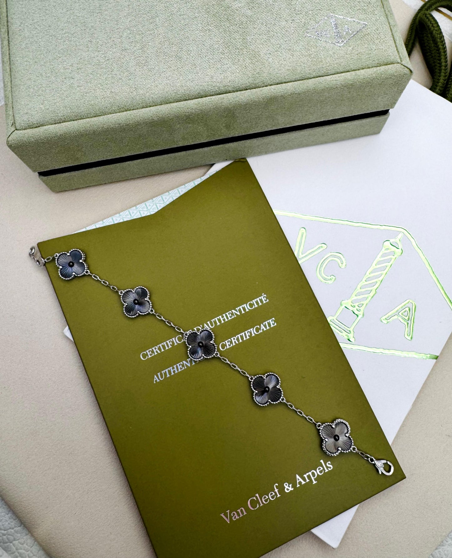 Van Cleef & Arpels High Quality Chain Bracelet For Her