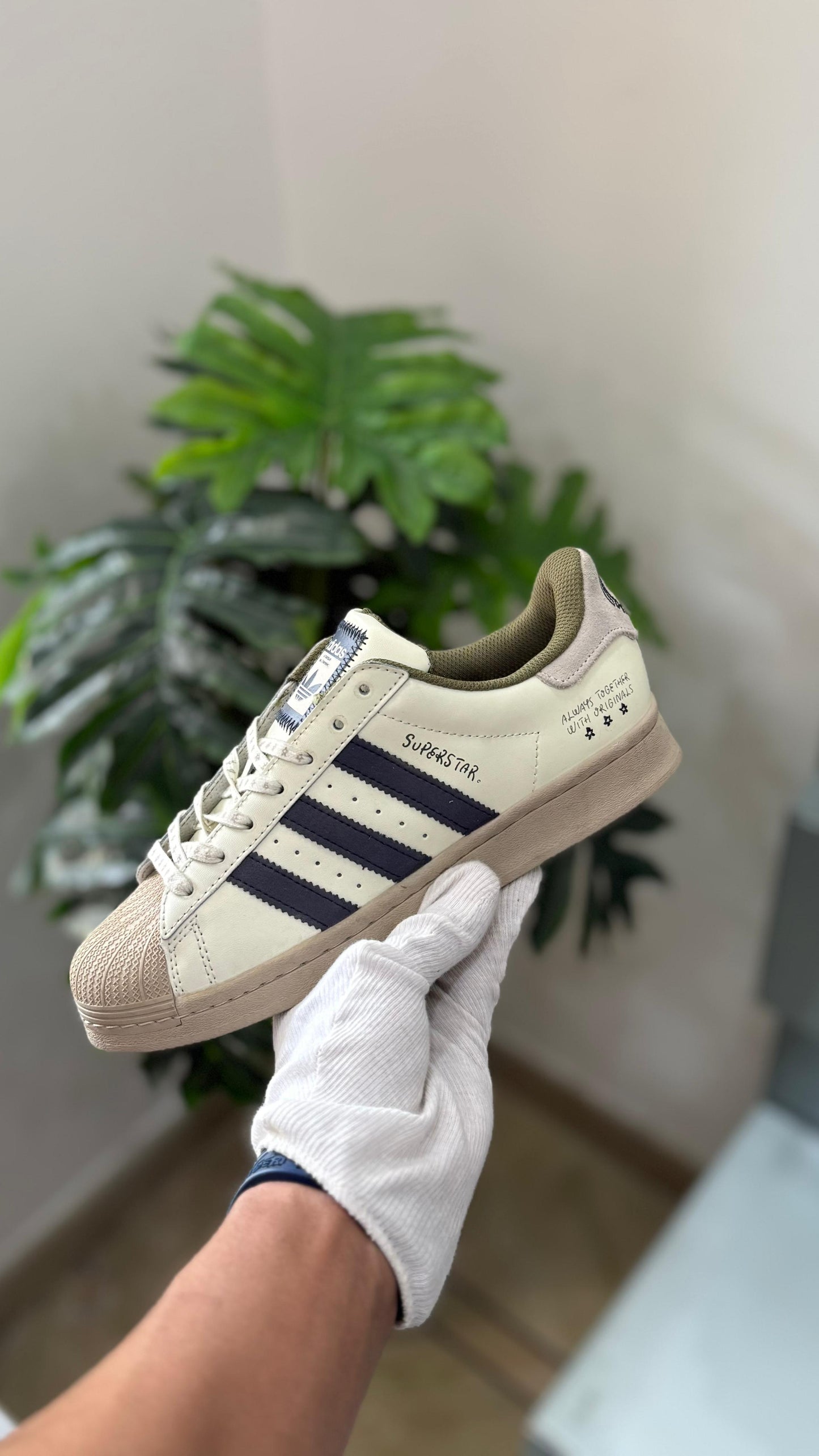 Adidas Superstar Sneakers