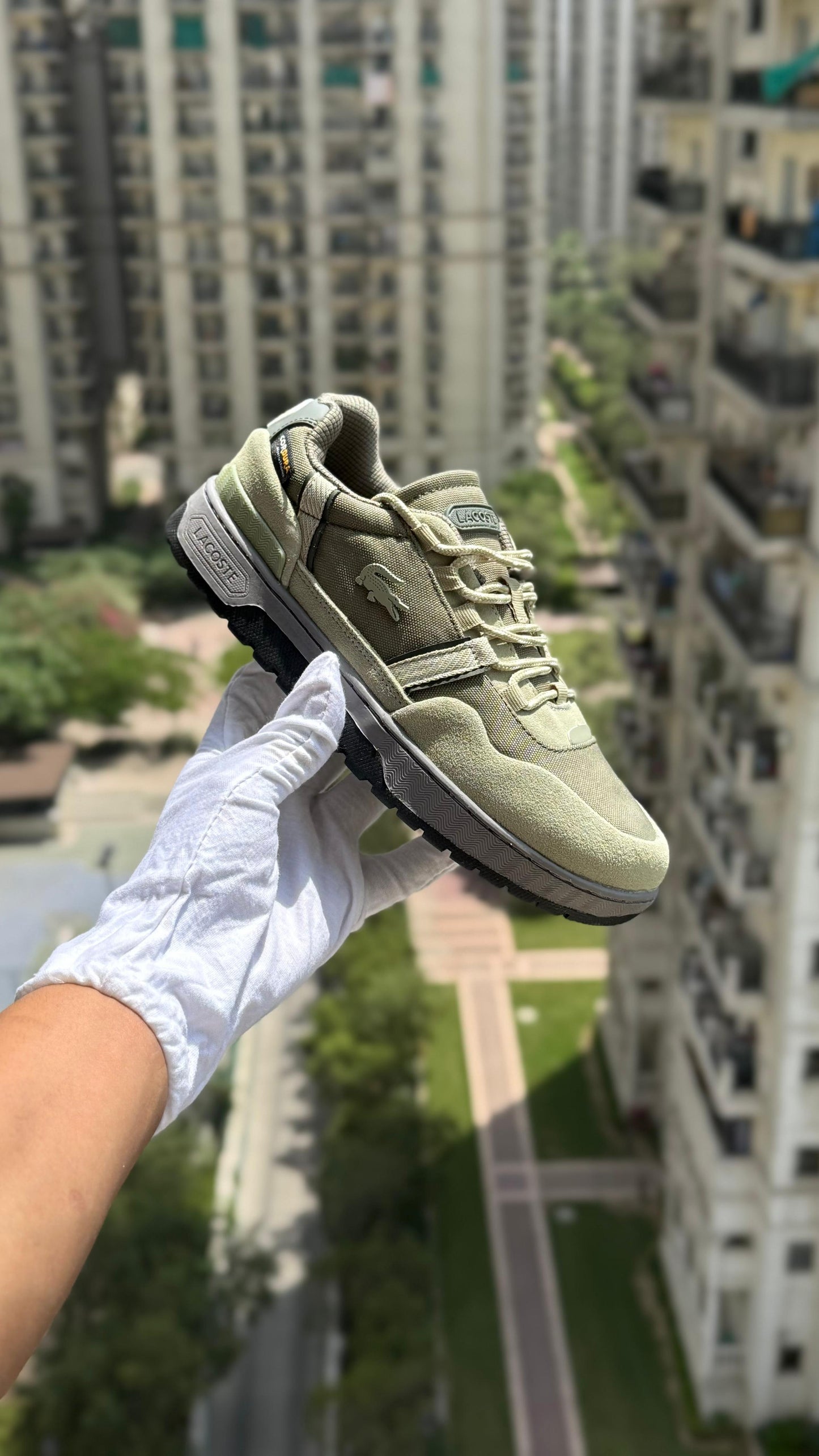 Lacose T Clip Sneakers
