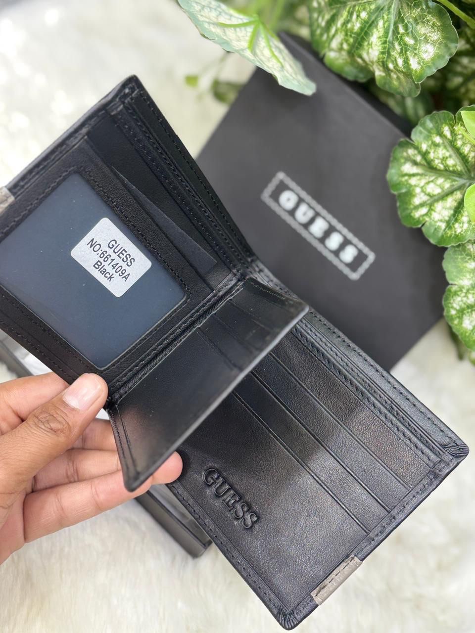 Guess Men’s Luxory Leather Wallet