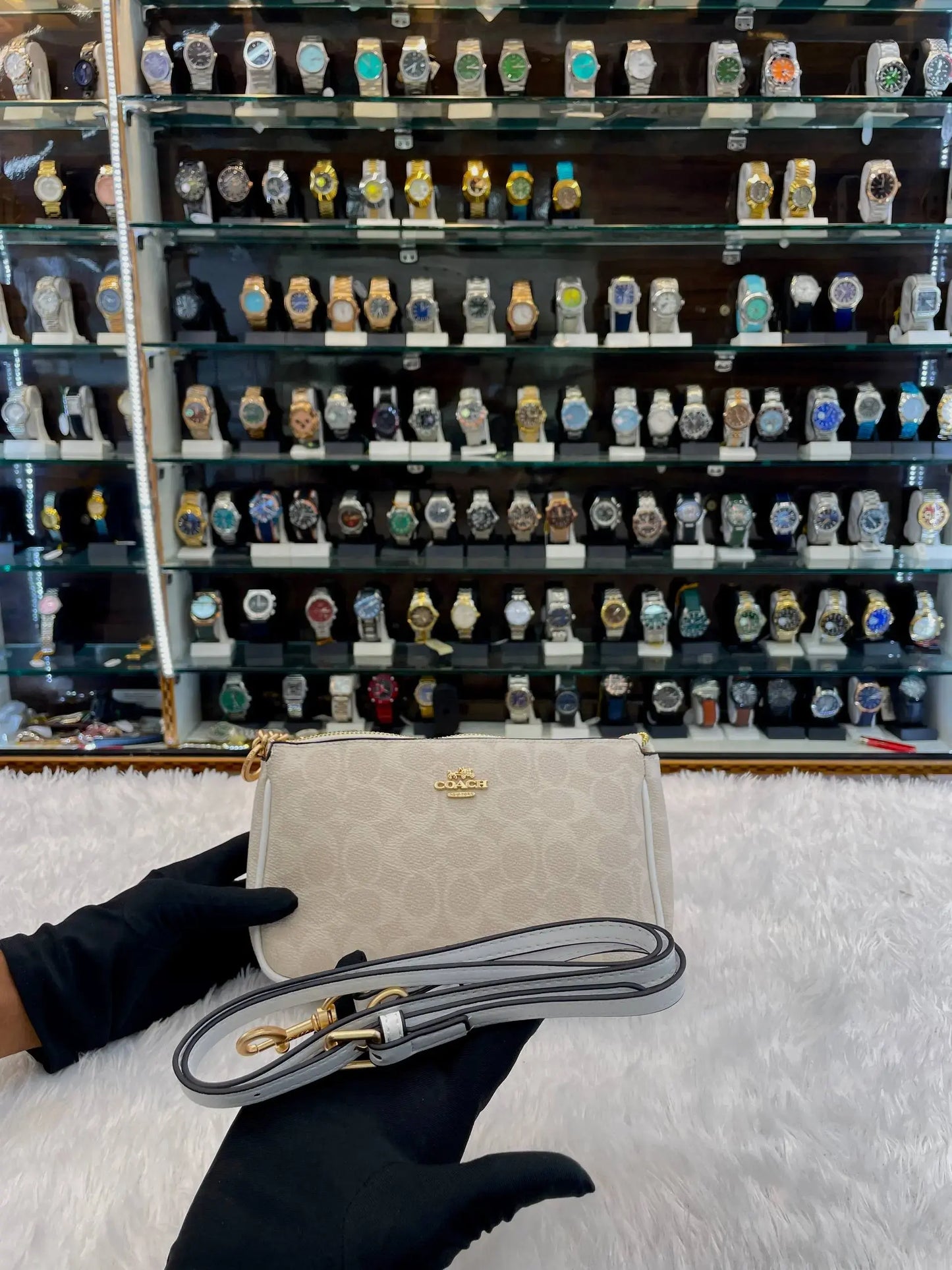 Coach notila 19 signature canvas sling bag