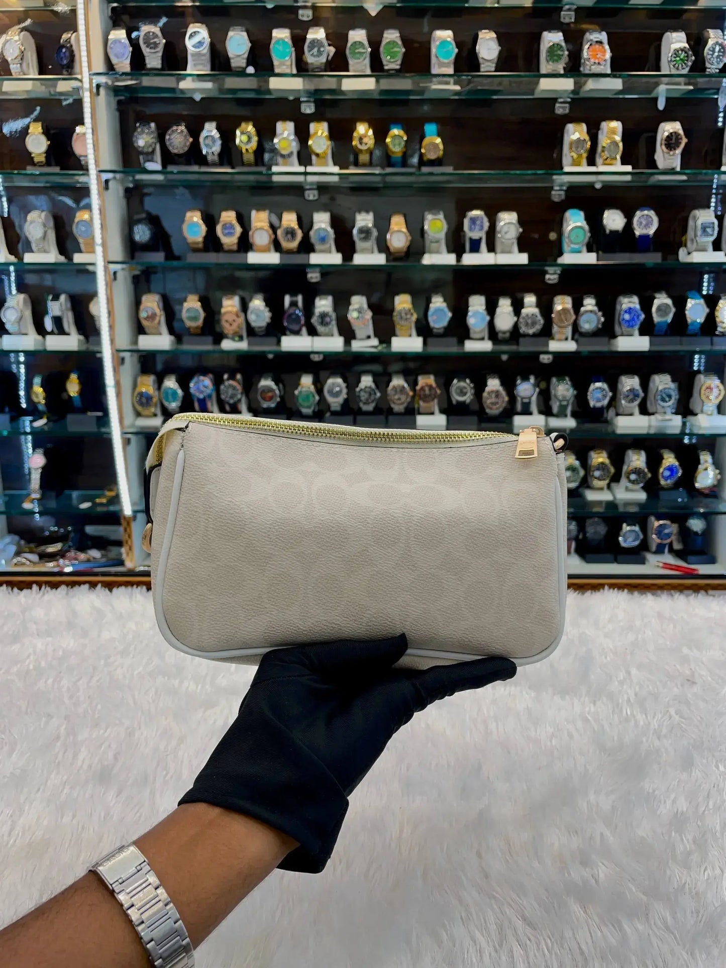 Coach notila 19 signature canvas sling bag