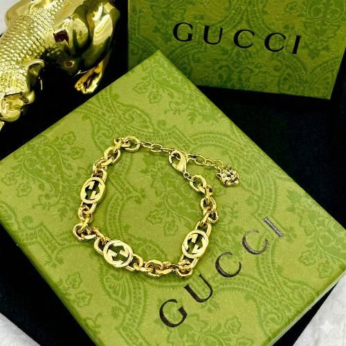 GUCCI SIGNATURE CHAIN BRACELET