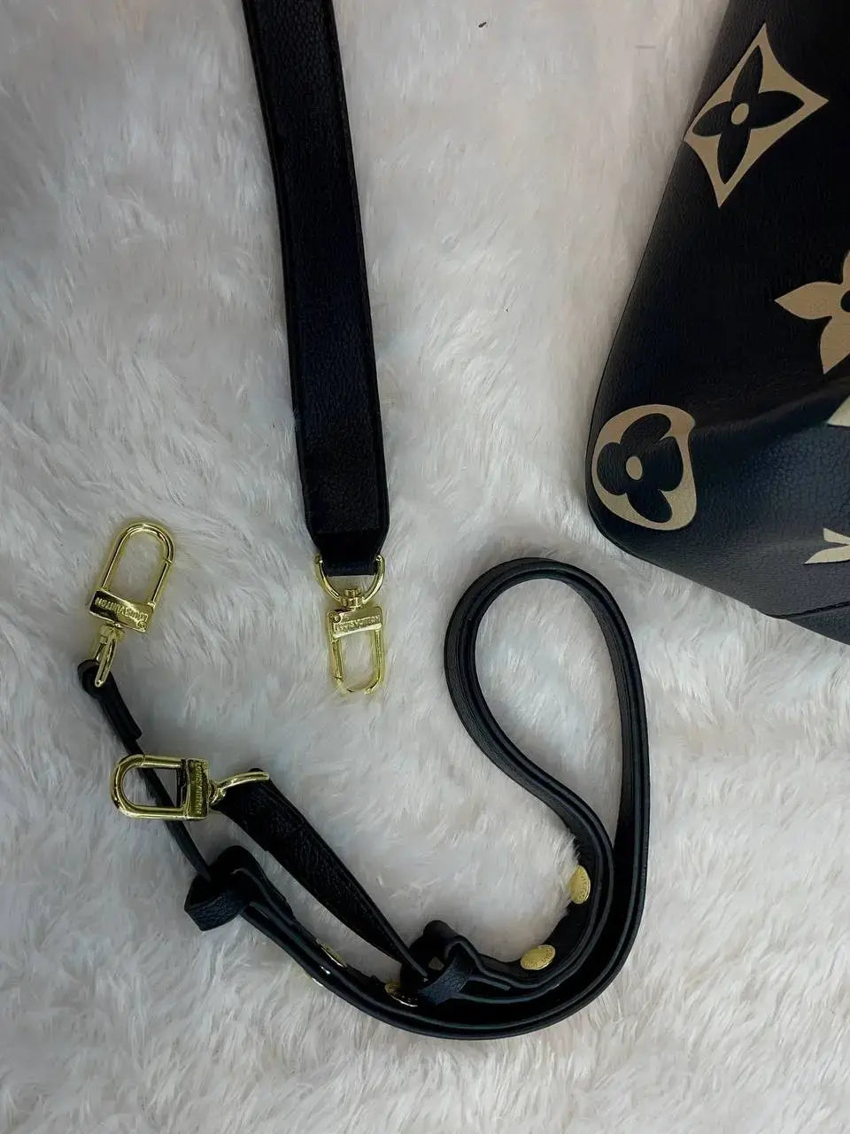 LV PREMIUM SLING BAG