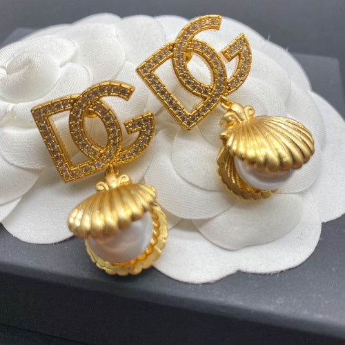 Dolce & Gabbana D&G Logo Diamond & Pearl Earrings – Iconic Elegance