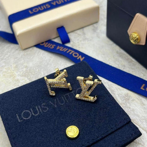 LV MONOGRAM CRUISER EARRING FOR HER