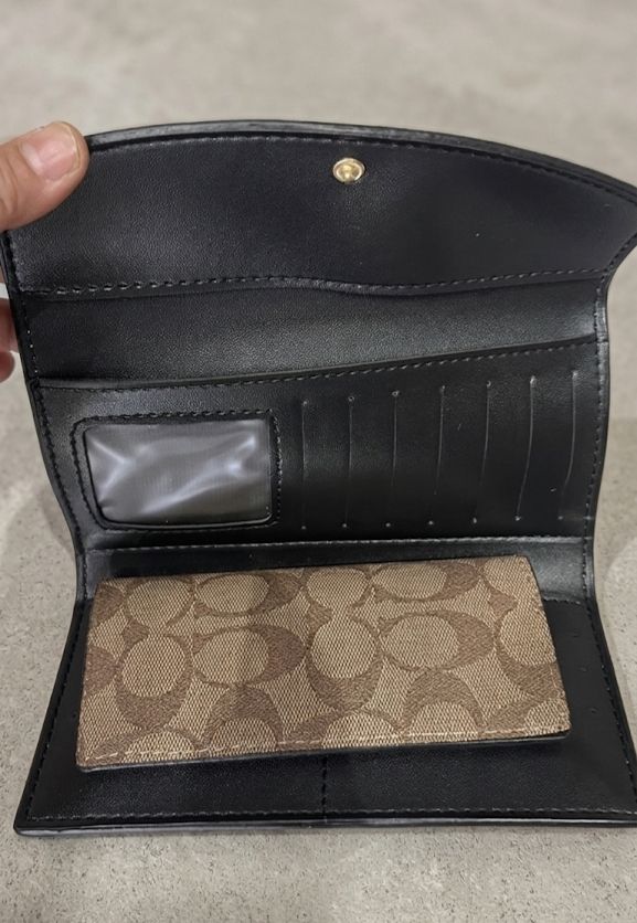 COACH THREE FOLD WALLET ( WITH DETACHABLE CARD HOLDER )