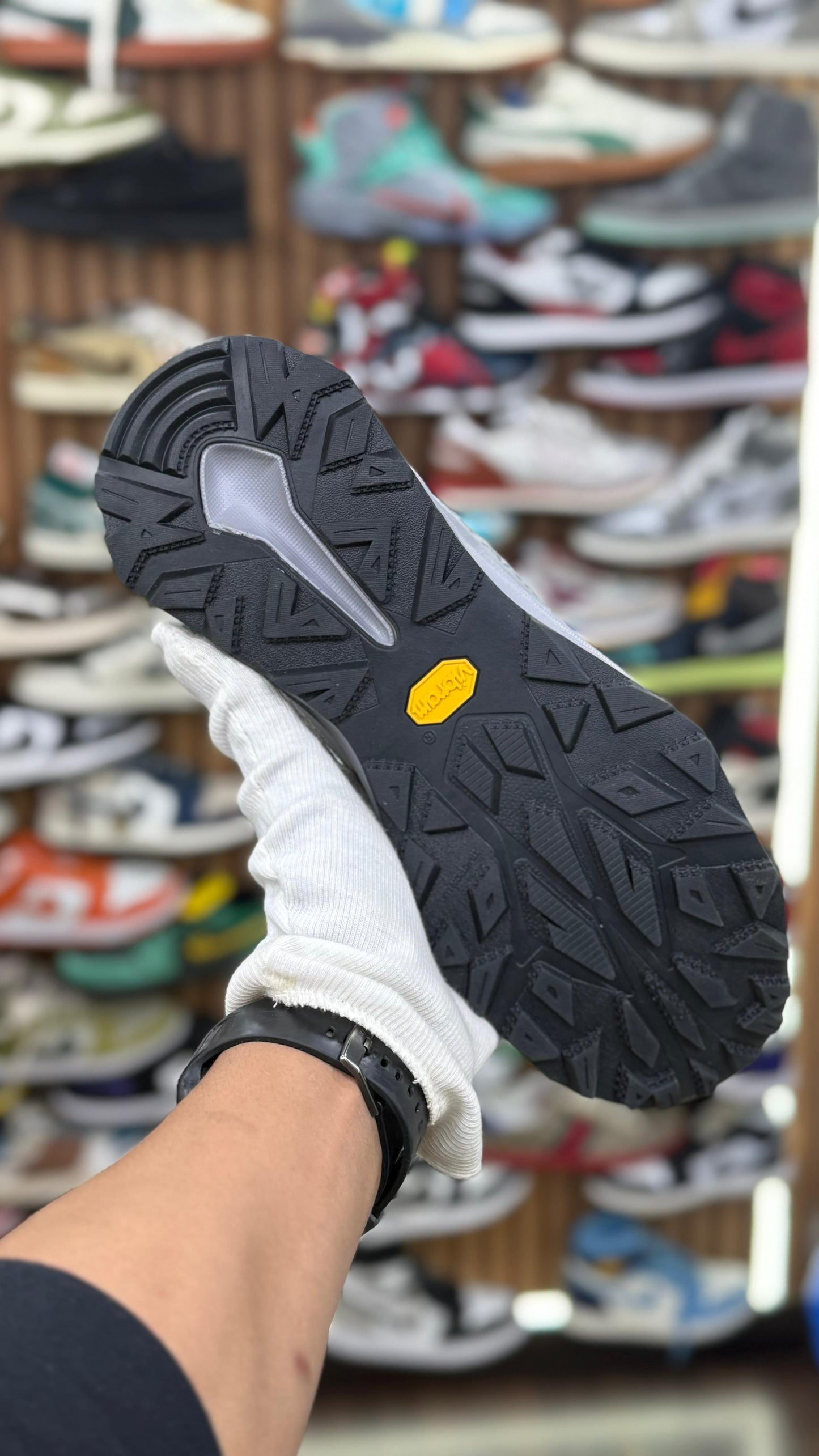 Under Armour Charged Bandit Running Shoes