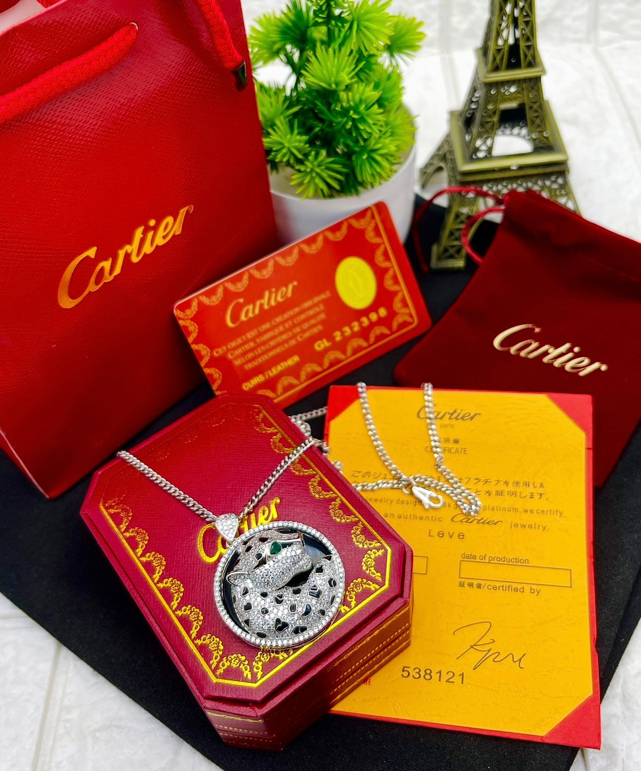 Cartier Beautiful Neckchain With Panther Face Pendent