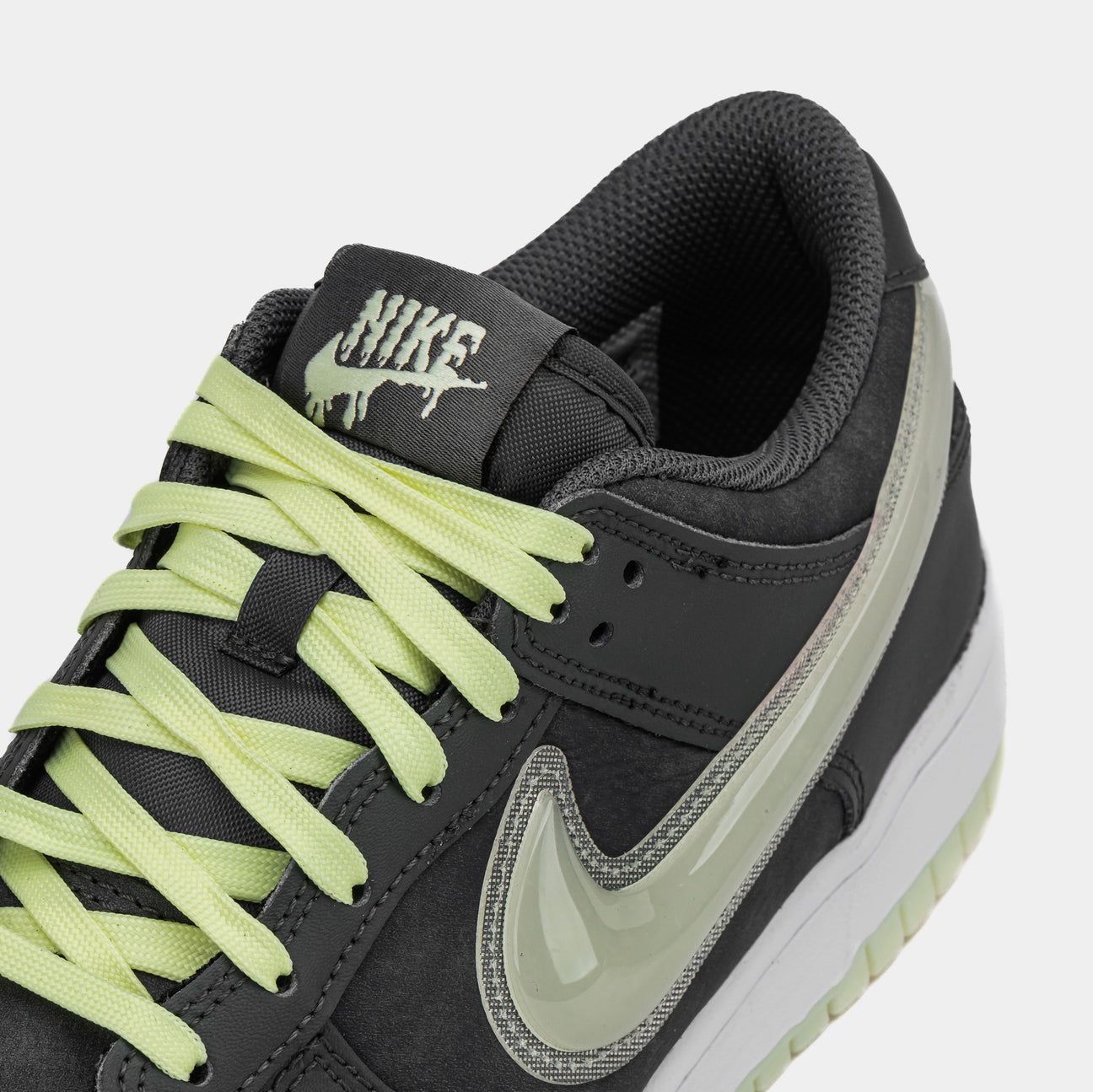 Nike Dunk Low Halloween Glow – Limited Edition Sneakers