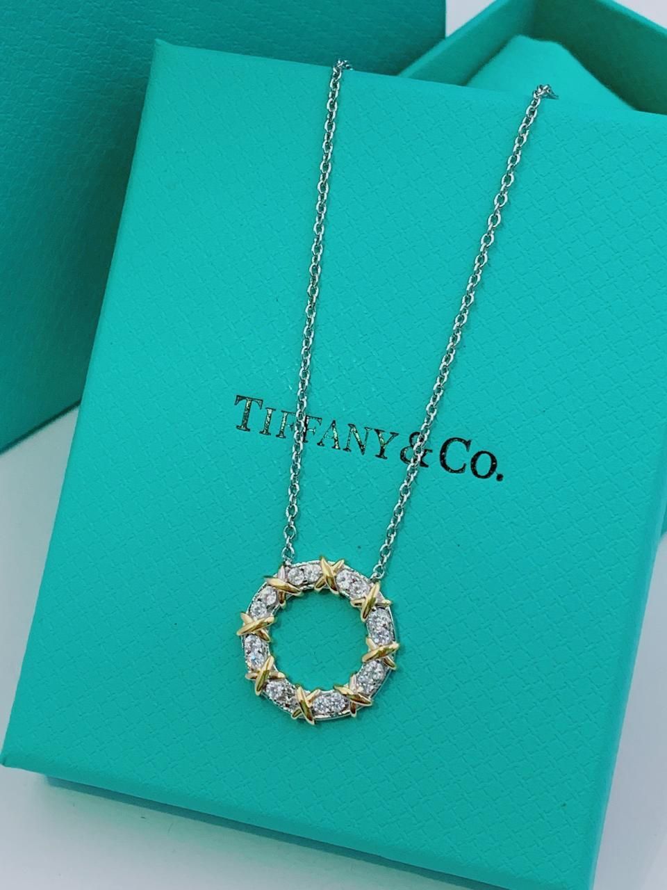 Sixteen Stone By Tiffany Circle Chain Pendent