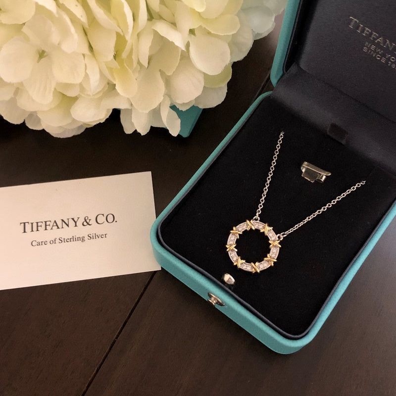 Sixteen Stone By Tiffany Circle Chain Pendent