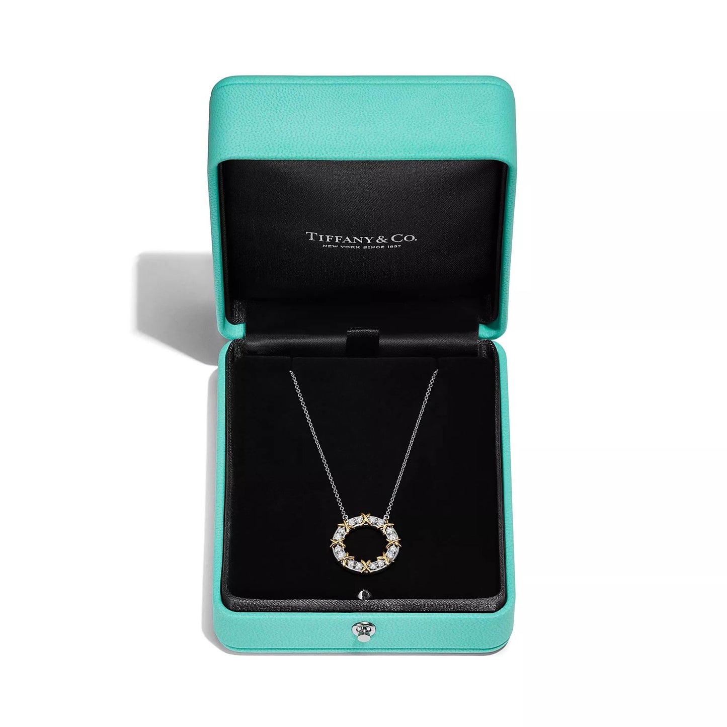 Sixteen Stone By Tiffany Circle Chain Pendent