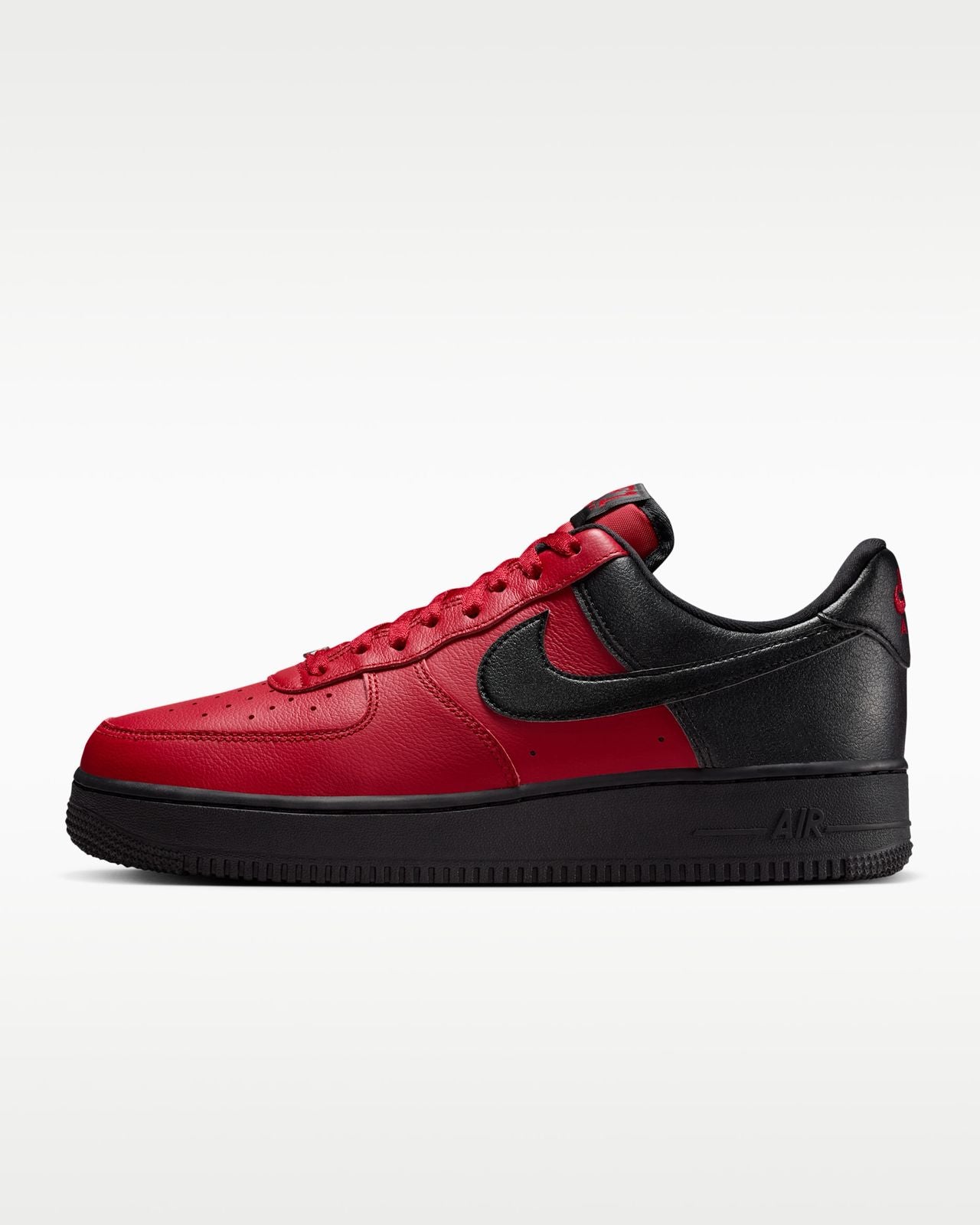 Nike Air Force 1 Low ’07 Sneakers