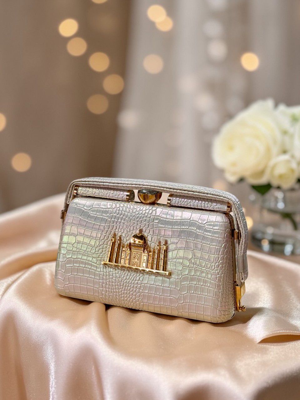 Sabyasachi Taj Heritage Clutch – Limited Edition