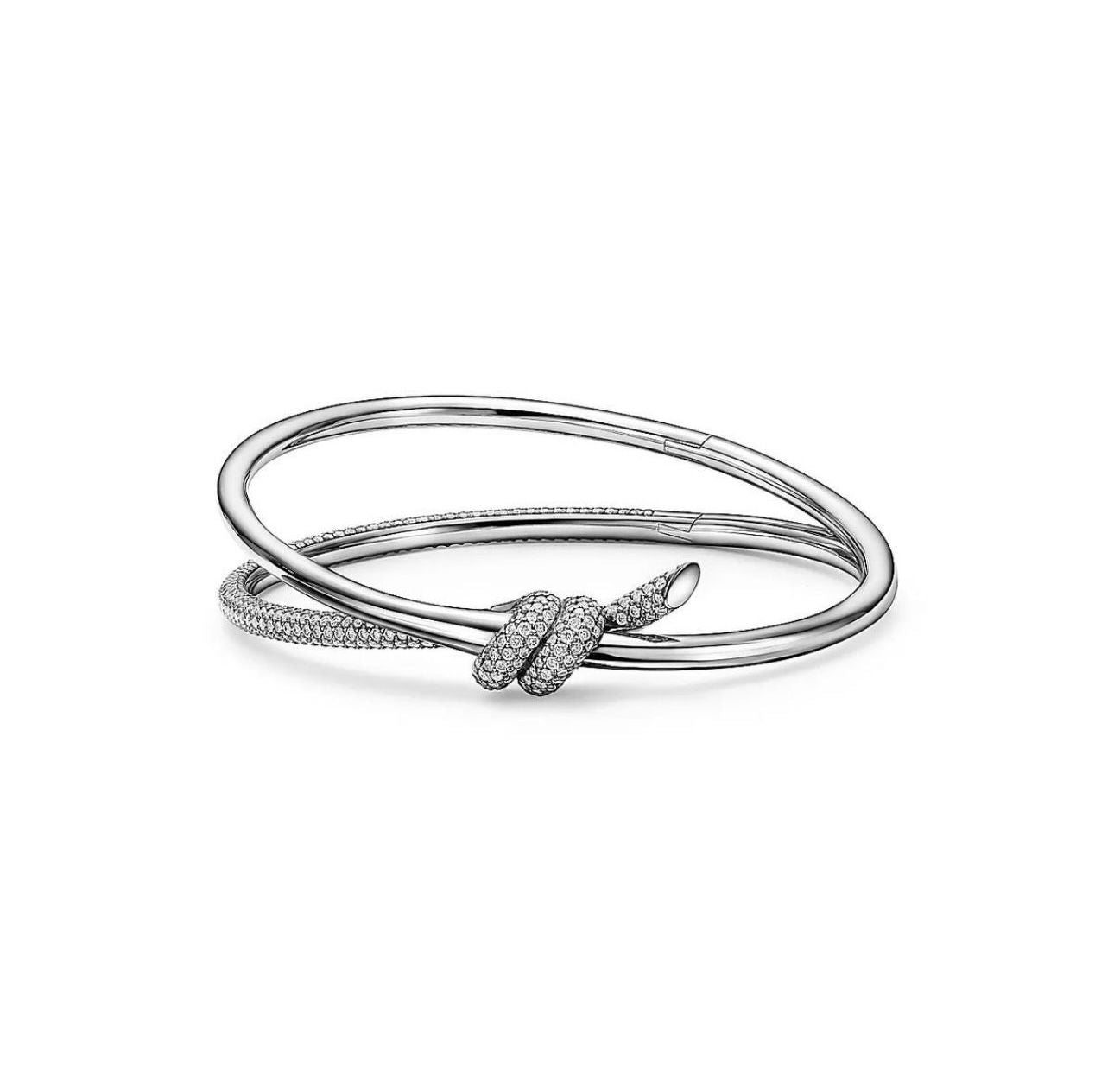 Tiffany&Co. Knot Beautiful Bangle
