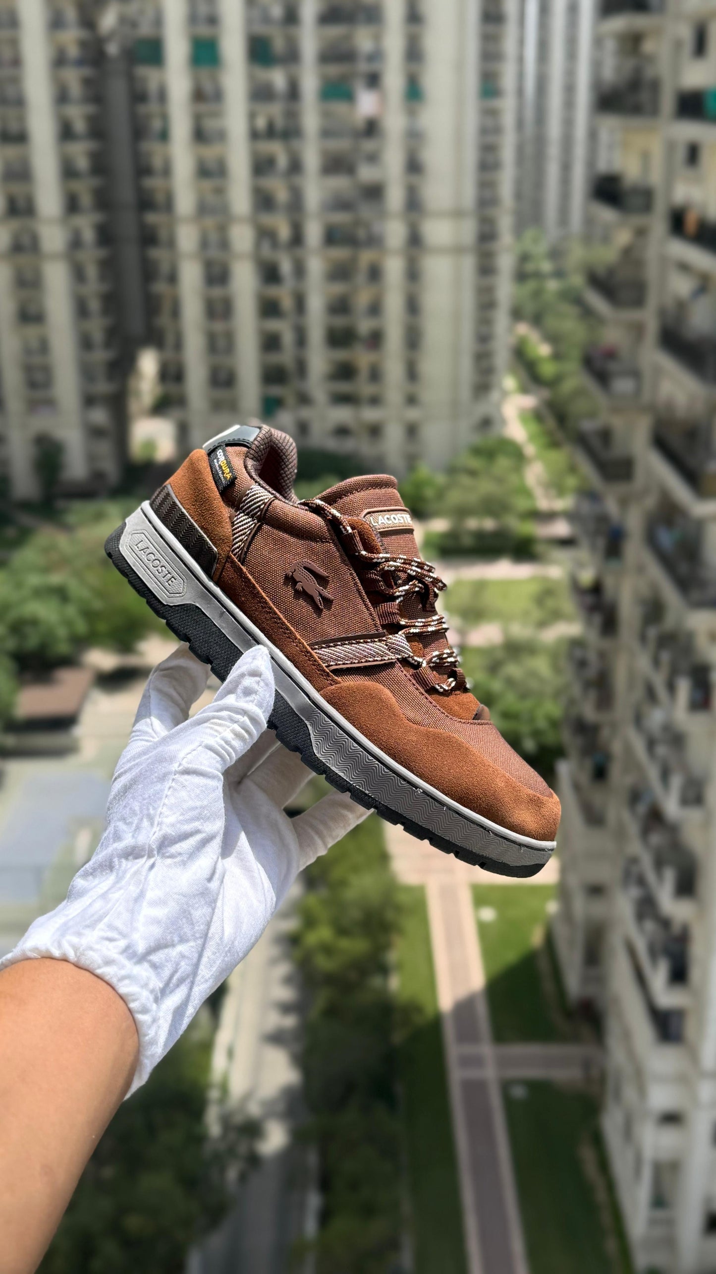 Lacose T Clip Sneakers