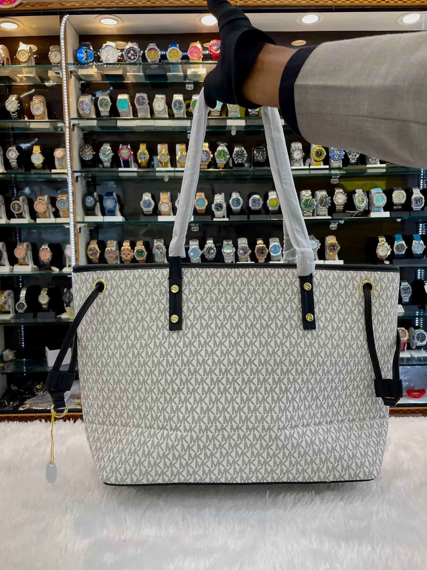 Michael Kors big handbag for girls