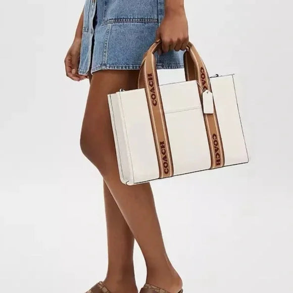 COACH PREMIUM SLING BAG FOR GIRLS