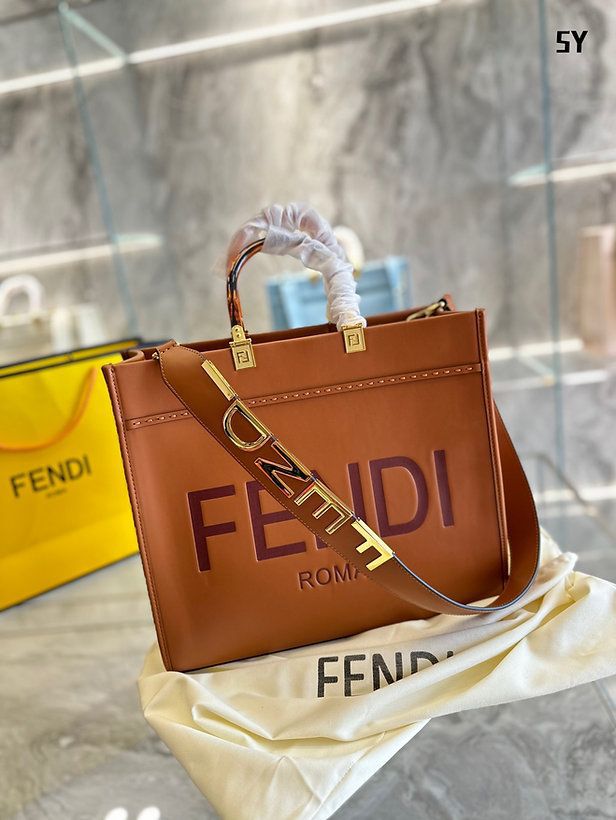 Fendi Sunshine Roma Lettering Logo Large Shopper Bag