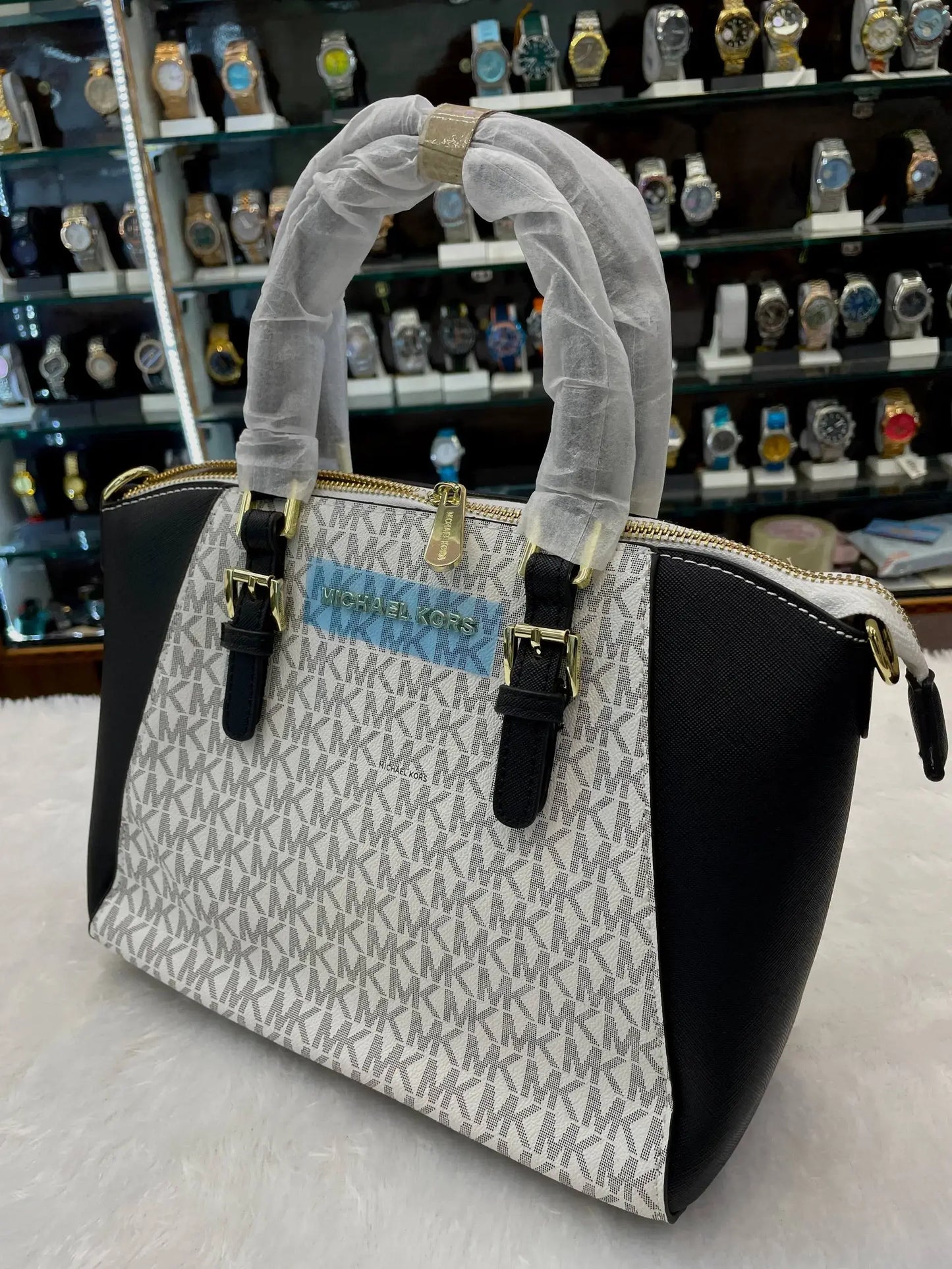 Michael Kors mk sling bag for girls