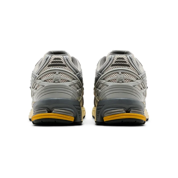 1906_men_link2_csv_1906r-moonbeam-raincloud-m1906rrd_row6_resized.png New Balance 1906R New Spruce Sneakers side view