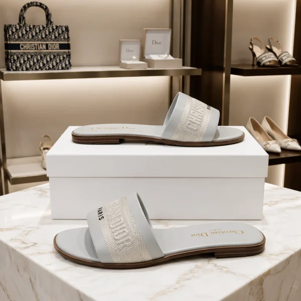 Dior elegant luxury slides for women