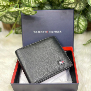 Gemini_Generated_Image_dy7cusdy7cusdy7c.png Tommy Hilfiger Luxury Wallet