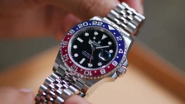 PEPSISIDESHOT-scaled-1.jpg Rolex GMT Master II Watch with Pepsi Bezel - Front View