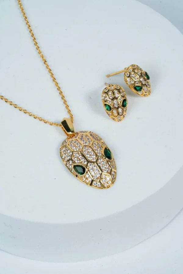 BVLGARI Serpent Full Studded Necklace close-up