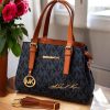 WhatsAppImage2026-01-25at6.28.58PM.jpg Michael Kors Tote Bag