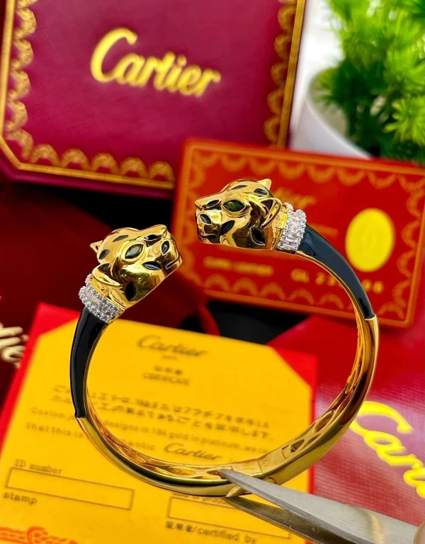 CARTIER DOUBLE FACE BLACK PANTHERE BRACELET front view