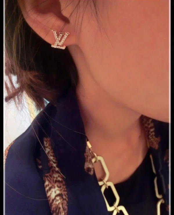 WhatsAppImage2026-02-24at6.27.48PM.jpg LV Monogram Cruiser Earring for Her - Front View