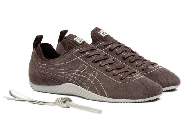 WhatsAppImage2026-03-28at4.14.32PM.jpg Onitsuka Tiger SCLAW Unisex Shoes in black