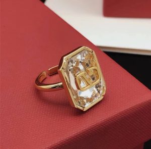 Valentino Garavani Signature Beautiful RING