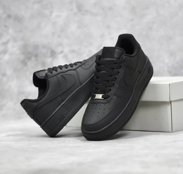 NIKE AIRFORCE 1 Sneakers in white