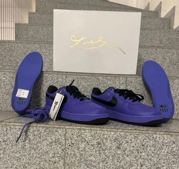 Nike Air Force 1 Low Kobe Bryant × FC Barcelona Sneakers front view