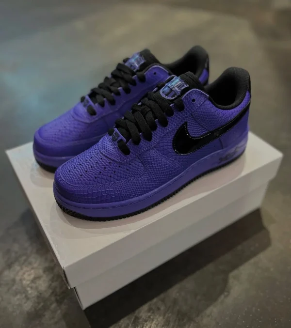 Nike Air Force 1 Low Kobe Bryant × FC Barcelona Sneakers front view