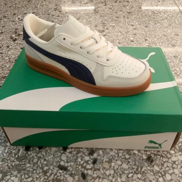 Puma Indoor OG Sneakers in black and white