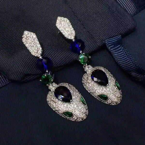 Bvlgari Serpenti Viper Diamond Necklace close-up