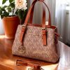 WhatsApp_Image_2026-01-25_at_6.28.57_PM_2.jpg Michael Kors Tote Bag