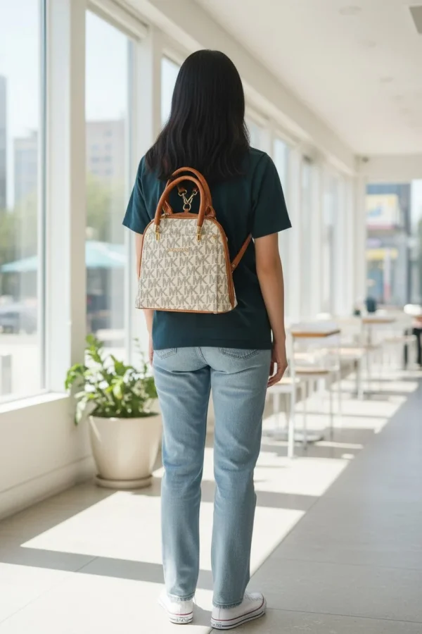 WhatsApp_Image_2026-01-25_at_6.29.53_PM_1.jpg Michael Kors 3-in-1 Convertible Backpack in black