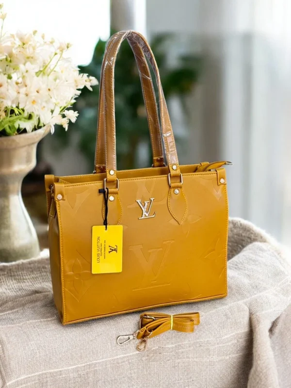WhatsApp_Image_2026-02-19_at_8.02.32_PM.jpg LV Tote Handbag in classic design