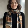 L0UIS VUITTON Silk Shiny Stole in elegant design