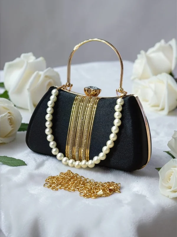 Bridal Pearl Clutch with intricate design
