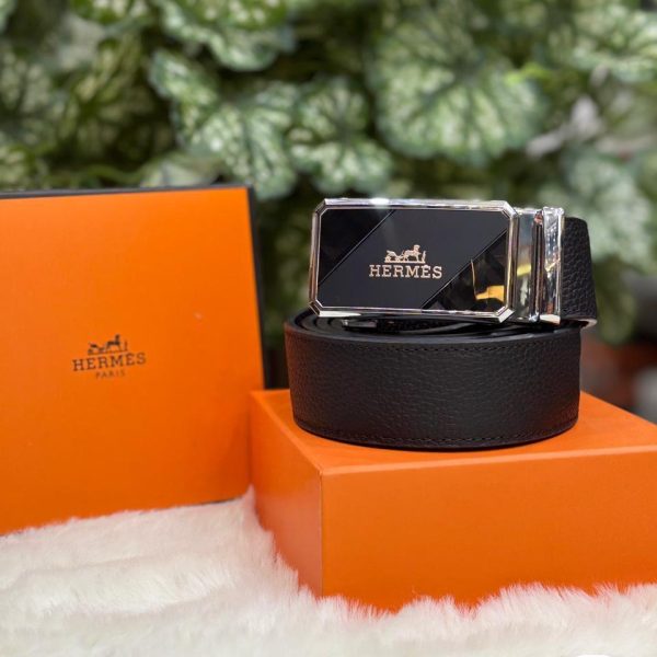 hermes_belt_square3.jpg Hermès Premium Leather Belt – Signature Edition
