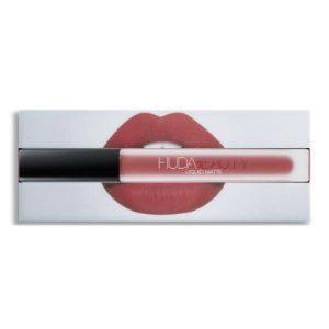 huda-beauty-liquid-matte-lipstick-sugar-mama-1.jpg HUDA BEAUTY Liquid Matte Ultra-Comfort Transfer-Proof Lipstick MINI ( RANDOM SHADE )
