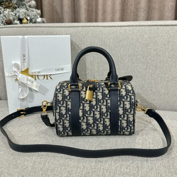 photo_2025-11-22_14-00-36_2.jpg Christian Dior Oblique Nano Groove 17 Bag Blue front view