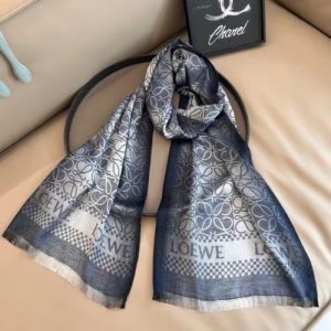 photo_2025-12-12_12-59-16.jpg LOEWE Semi-Woollen Stole – Luxury Comfort Meets Timeless Style