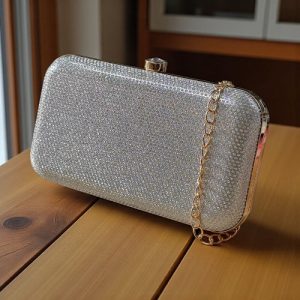 photo_2025-12-13_15-16-18.jpg Celestia Crystal Luxe Party Clutch
